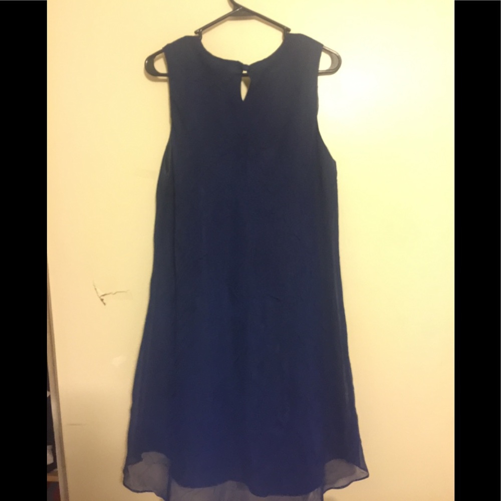 Dress - Picture 3 of 4